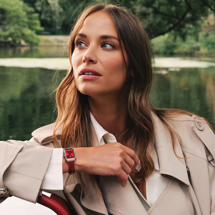 Tissot SRV 30mm Ladies Watch Red MPN: T1601101642300